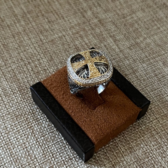Gold and Silver Cross Ring Size 8 - Picture 2 of 11